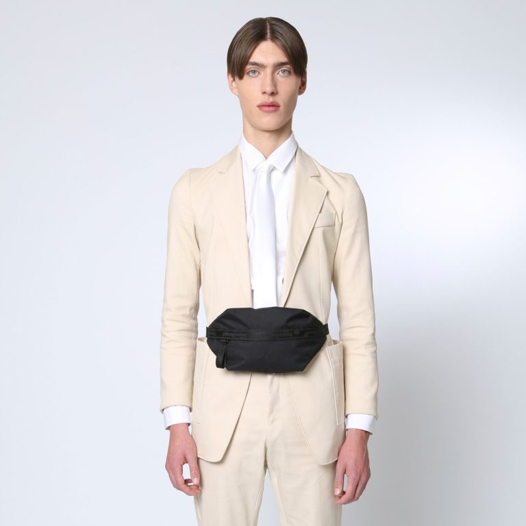 Černá ledvinka BRIK - ROOTED BLACK