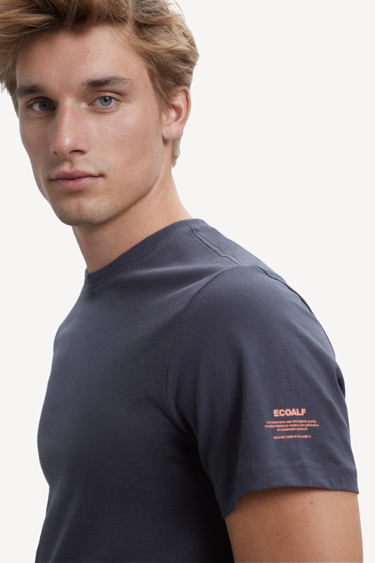 ECOALF pánské šedé tričko Guethary s krátkým rukávem - Image 4