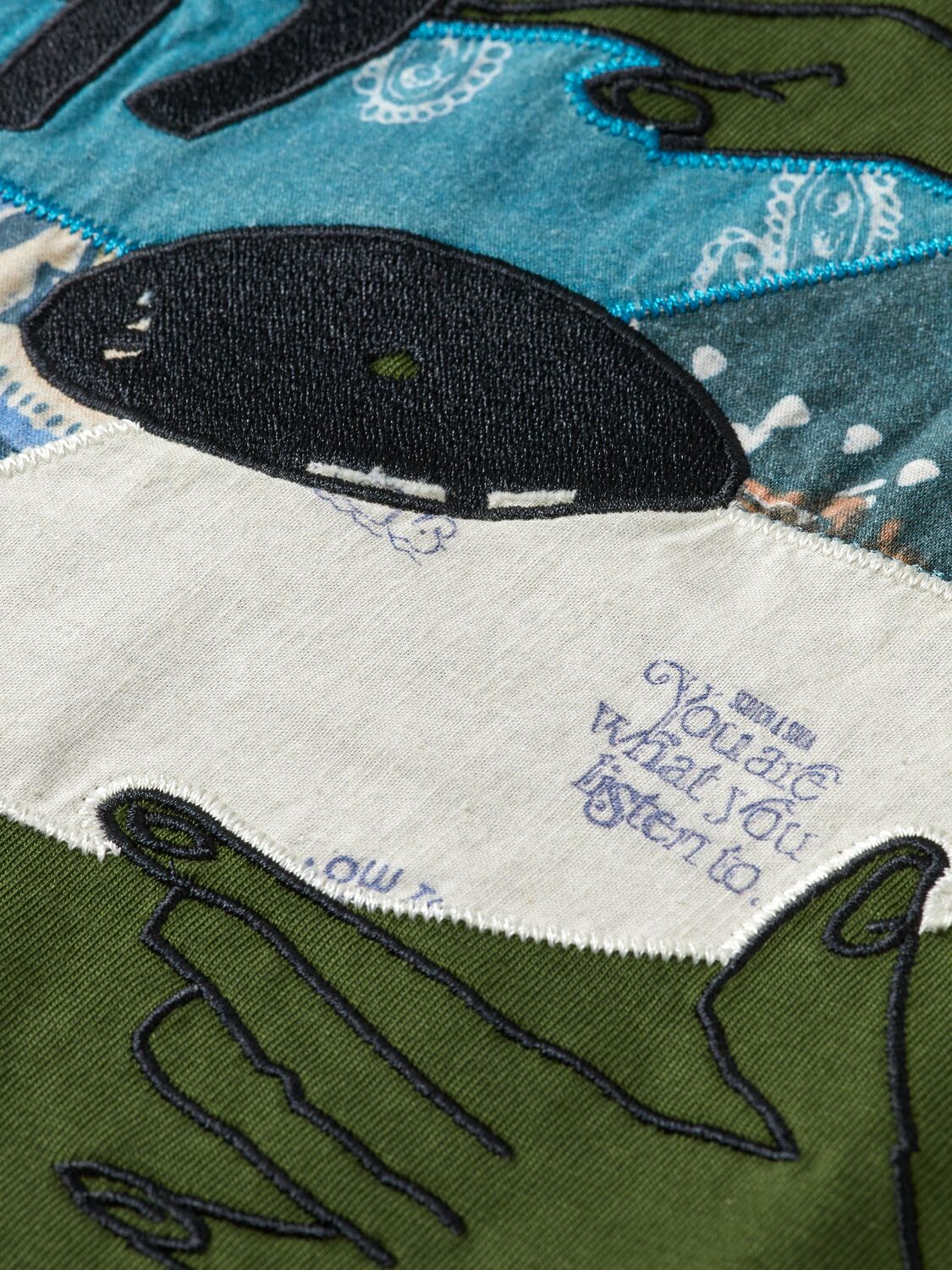 Scotch & Soda pánské zelené tričko s nápisem Play It Cool - Image 3