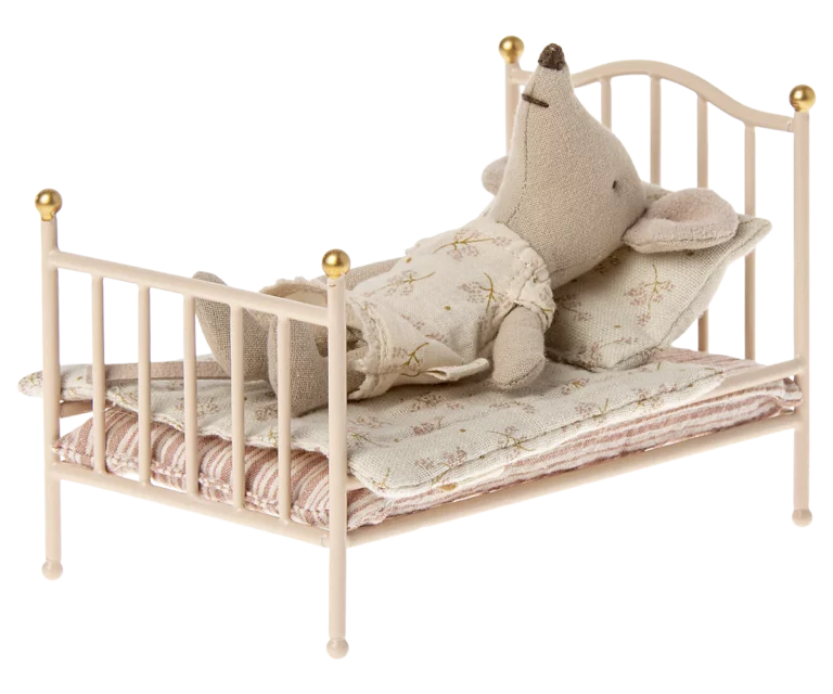 Maileg vintage růžová postýlka pro myš