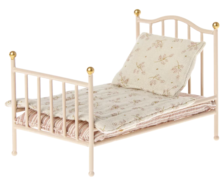 Maileg vintage růžová postýlka pro myš