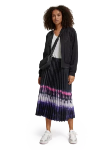 SCOTCH & SODA černá plisovaná midi sukně s batikou