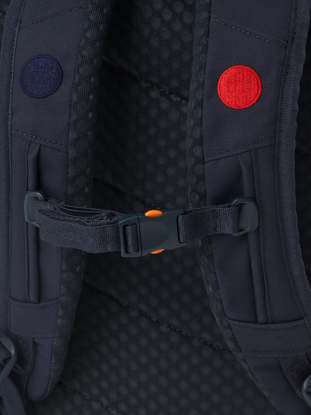 Pinqponq BLOK MINI dětský batoh v tmavomodré barvě - Image 12