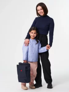 Pinqponq BLOK MINI dětský batoh v tmavomodré barvě