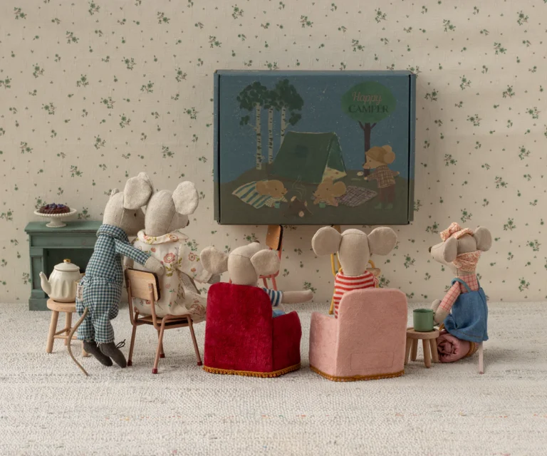 Skládací křeslo pro hračky Maileg - Rose